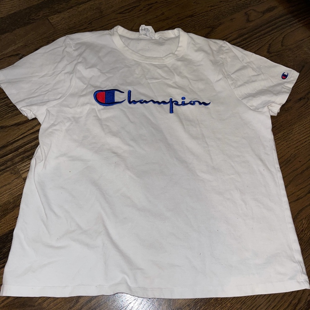 Champion t-shirt